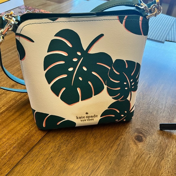 Kate spade purses - Picture 2 of 7